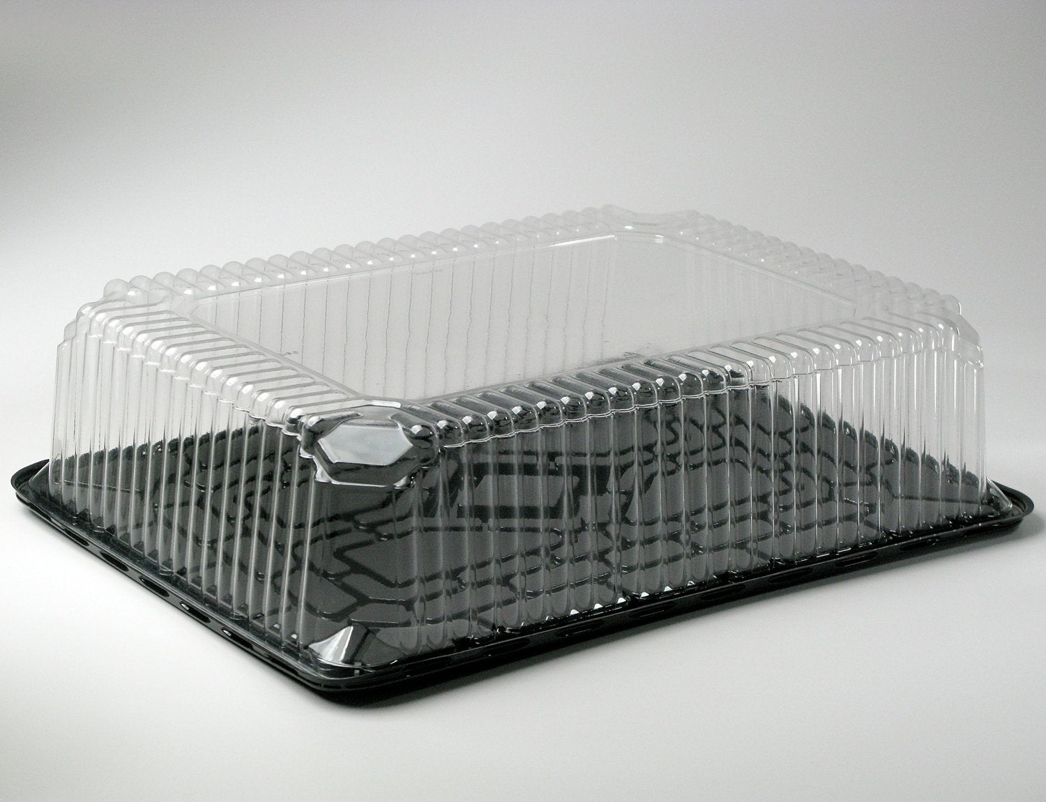 Cake Container 1/2 Sheet Black Tray w/Clear 5" Fluted Dome Lid - Case of 35 - Plastifar 18443