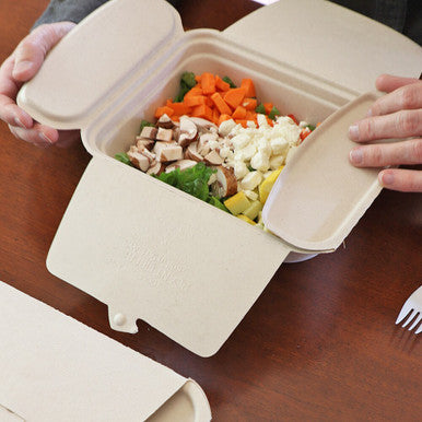 World Centric FP-SC-U3-LFS container holding vegetables in the manufacturer’s serving scene